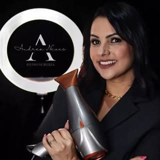 Andréa Neves Studio de Beleza