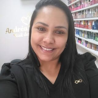 Andréa Paula