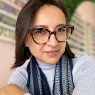 Studio de Sobrancelhas e Unhas