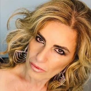 Studio Elizandra Di Carvalho