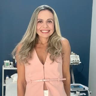 Dra Roberta Camilo
