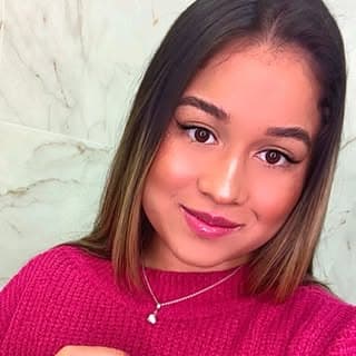 Sobrancelhas Araras