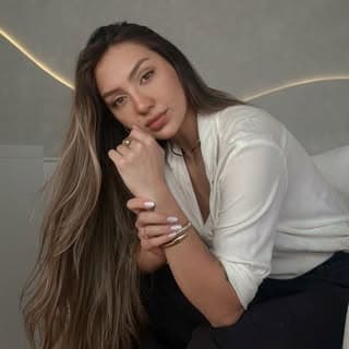 Gabriely Souza Unhas