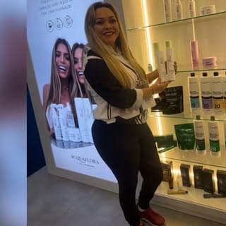 Leila Mega Hair