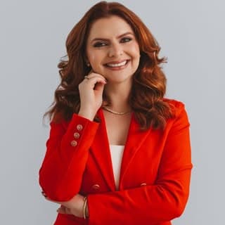 Maria Jaque - Especialista em Criação de Cor