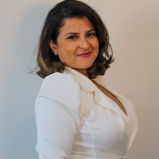 Monique Barros