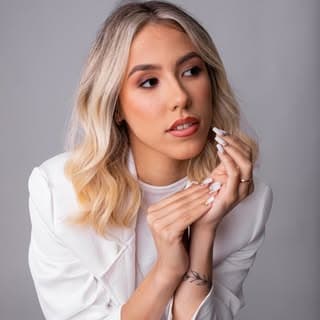 SARAH FREIRE NAILS ACADEMY