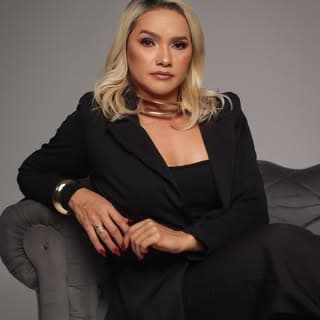 Márcia Santos Mechas Loiros & Alisamento