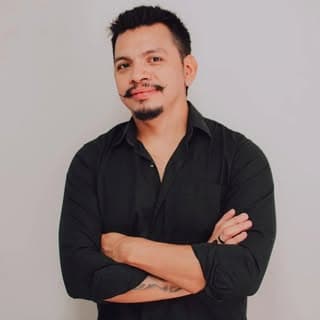 Studio Miqueias Ladislau