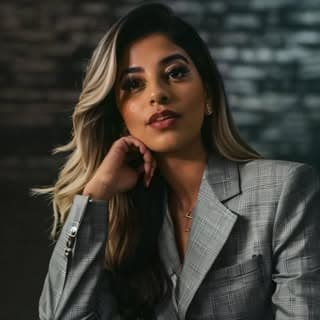 Thaiane Escobar Cílios