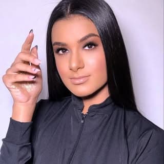 Thais Ribeiro Cílios