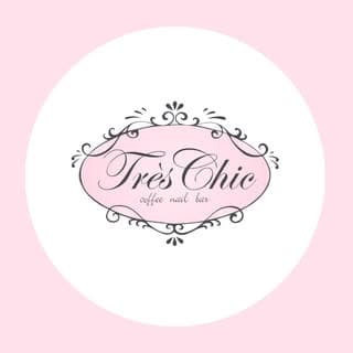 Tres Chic Nail